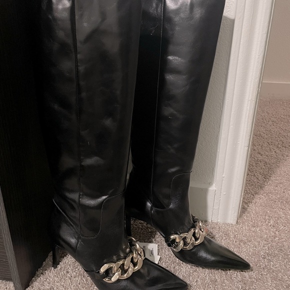 Zara Heeled Leather Knee High Boots With Chain Detail - Picture 7 of 16